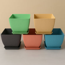 Trendy Square Plastic Flower Pots Set of 5 - kongkits.com